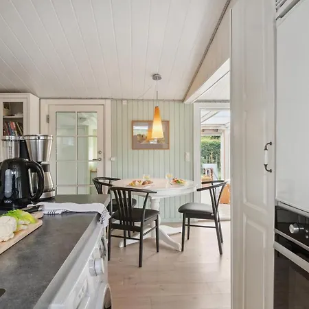 2 Bedroom Beautiful In Slagelse
