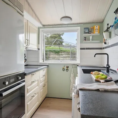 2 Bedroom Beautiful In * סלאגלסה